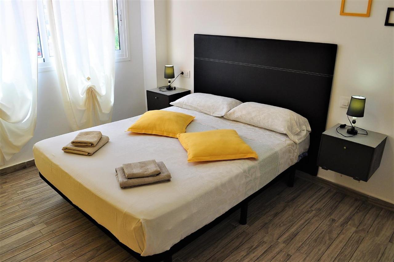 Cris Sol Apartments Los Cristianos  Exterior photo